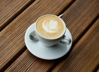 Ο λόγος για τον οποίο δεν πρέπει να πίνουμε cappucino μετά τις 11 το πρωί [vid]