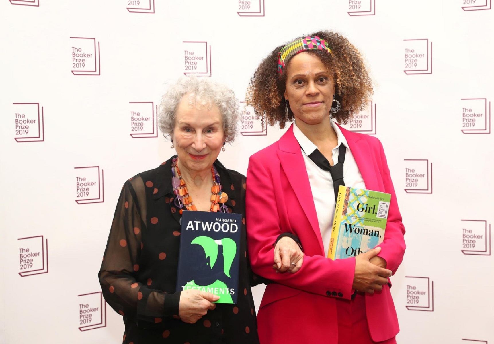 Man Booker Prize 2019: Η Μάργκαρετ Άτγουντ και η Μπερναρντίν Εβαρίστο μοιράστηκαν το βραβείο