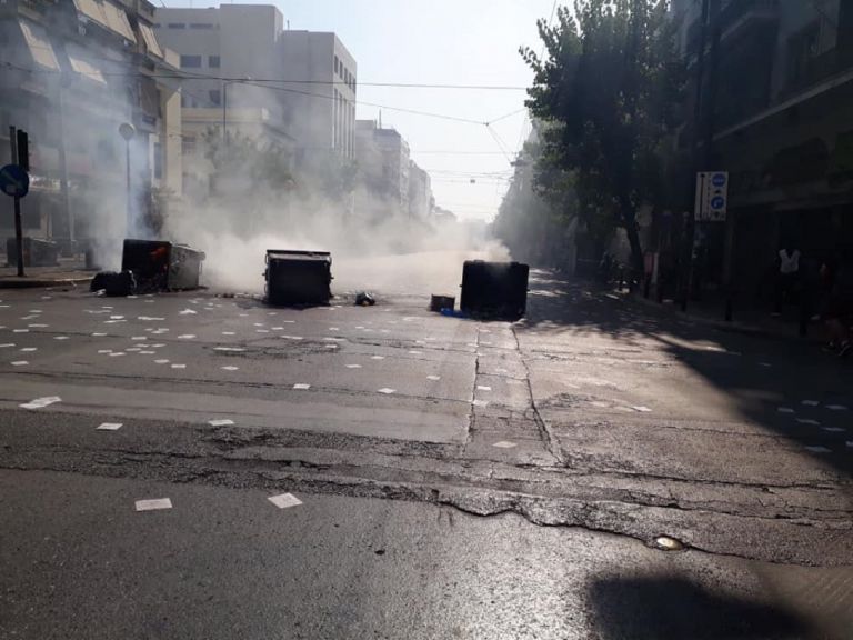 ΑΣΟΕΕ: Επεισόδια έξω από το οικονομικό πανεπιστήμιο