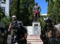 ΠΑΜΕ: Καταγγελία για την επέμβαση των ΜΑΤ στη διαδήλωση κατά του Πομπέο