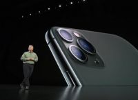 Χαμός με τα iPhone: Το νέο iOS αδειάζει την μπαταρία, αλλά υπάρχει λύση [pics & vid]