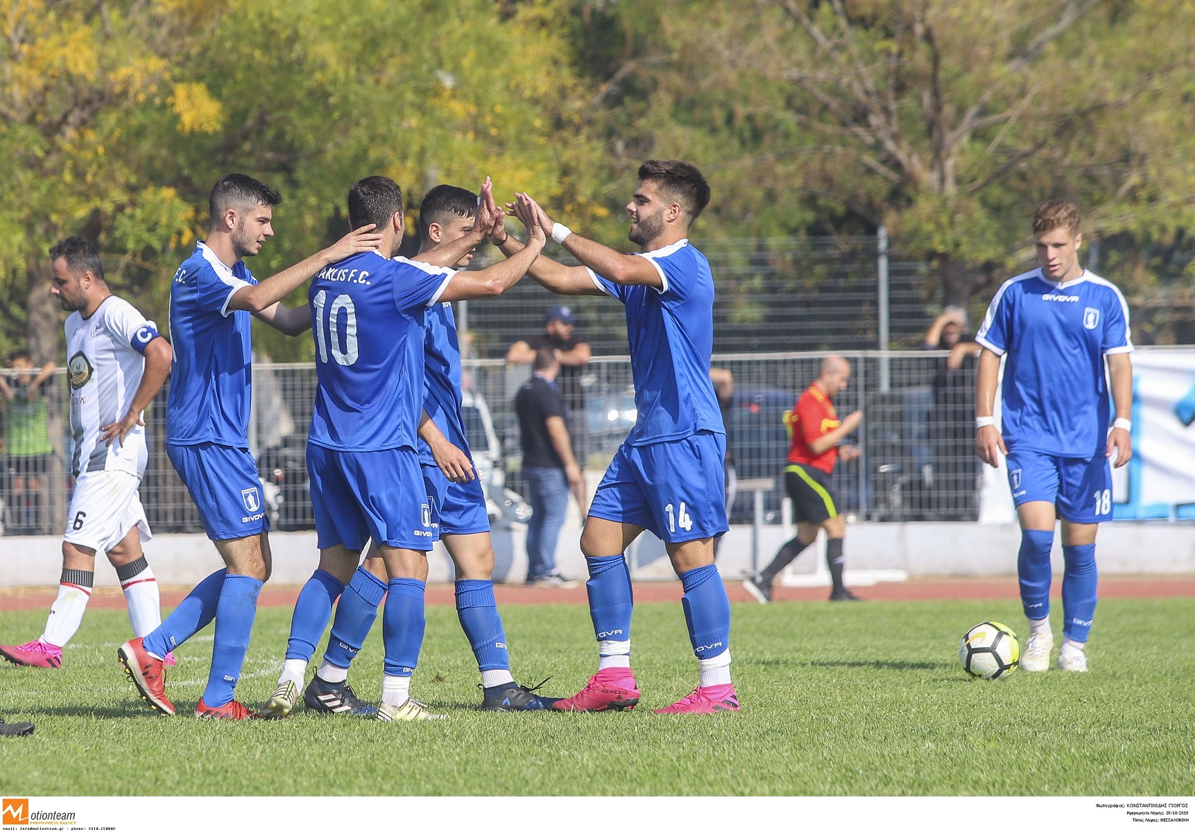 Αυτό είναι το πιο απίθανο πανό που έχει αναρτηθεί ποτέ σε Ελληνικό γήπεδο