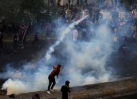 Ιράκ: Απαγόρευση κυκλοφορίας στη Βαγδάτη – Tουλάχιστον 9 νεκροί στις μαζικές κινητοποιήσεις