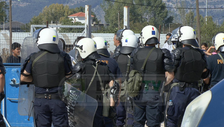 Ιωάννινα: Επεισόδια στον καταυλισμό του Κατσικά- Δακρυγόνα και πετροπόλεμος μεταξύ μεταναστών και αστυνομικών