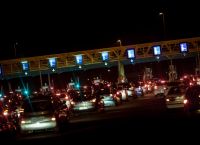 Κίνηση στους δρόμους: Μετ’ εμποδίων η επιστροφή των εκδρομέων