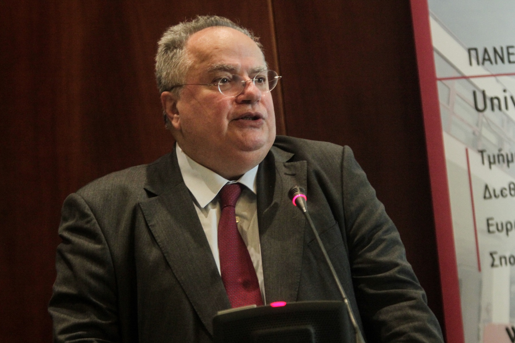 Νίκος Κοτζιάς: Η κυβέρνηση έχει την παράλυση του να μην κάνουμε τίποτα