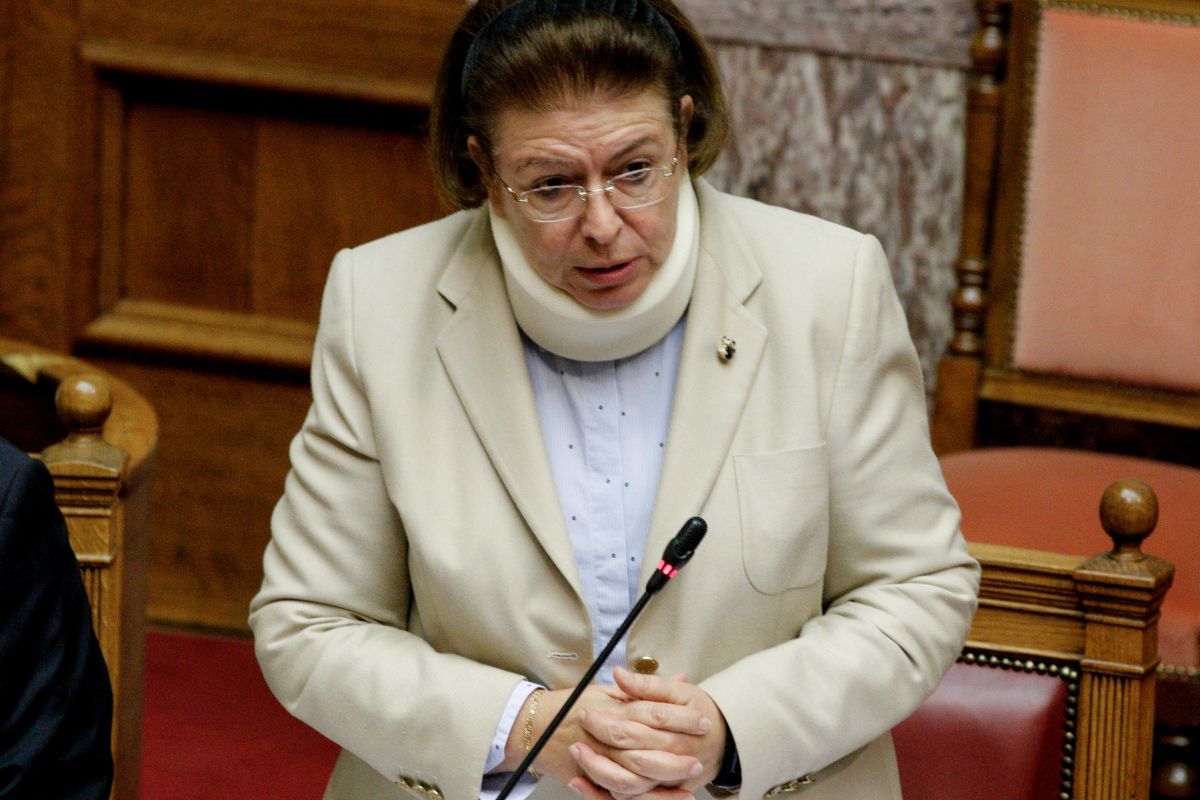 Λίνα Μενδώνη: Τροχαίο ατύχημα για την υπουργό Πολιτισμού