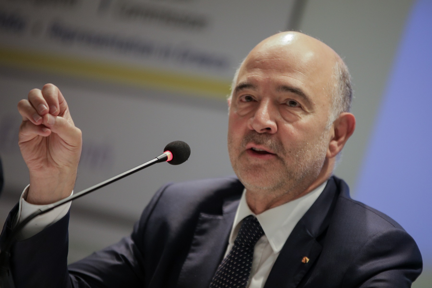 Πιέρ Μοσκοβισί: Θα δουλέψουμε για τη σταδιακή μείωση των πρωτογενών πλεονασμάτων