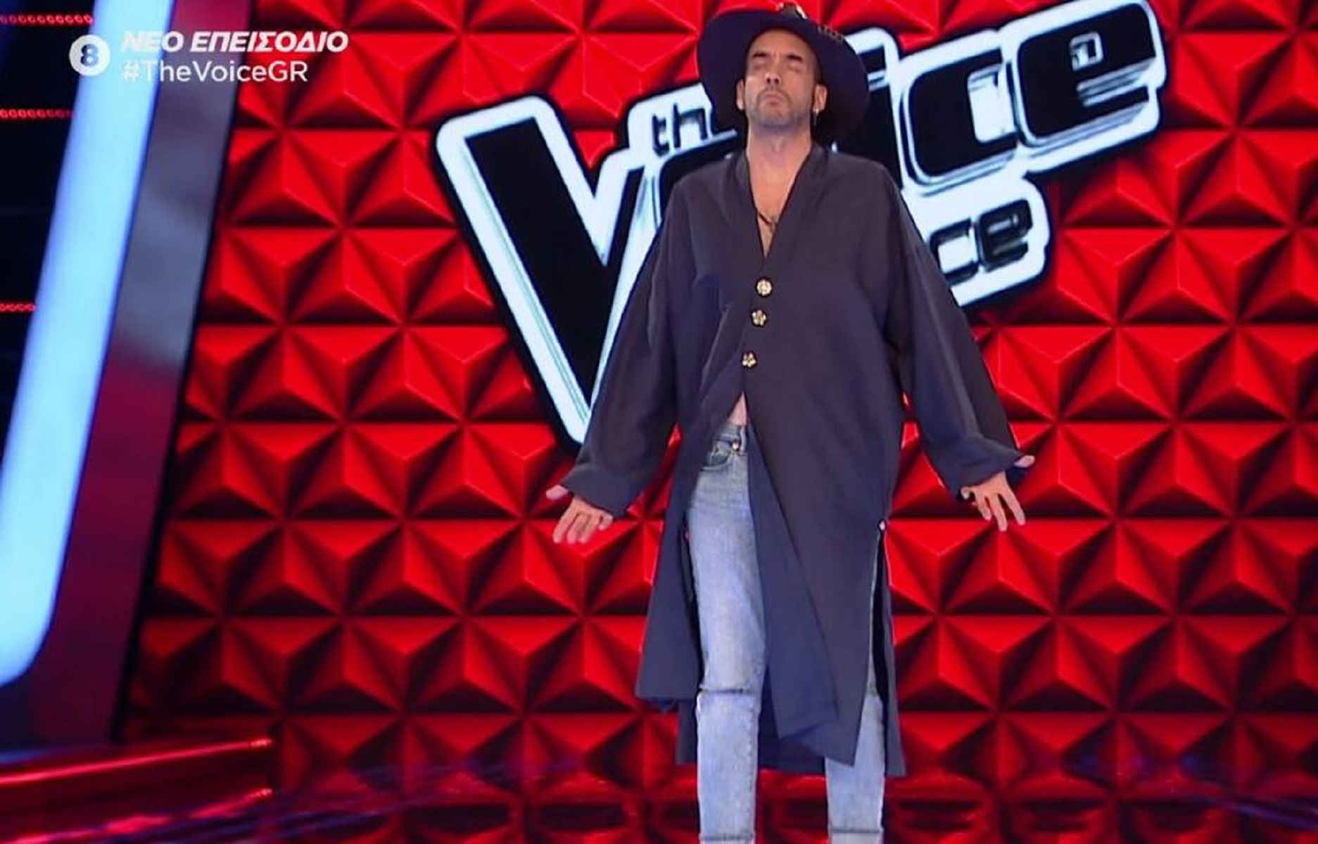 The Voice: Ο Μουζουράκης έδωσε “σόου” πάνω στην σκηνή