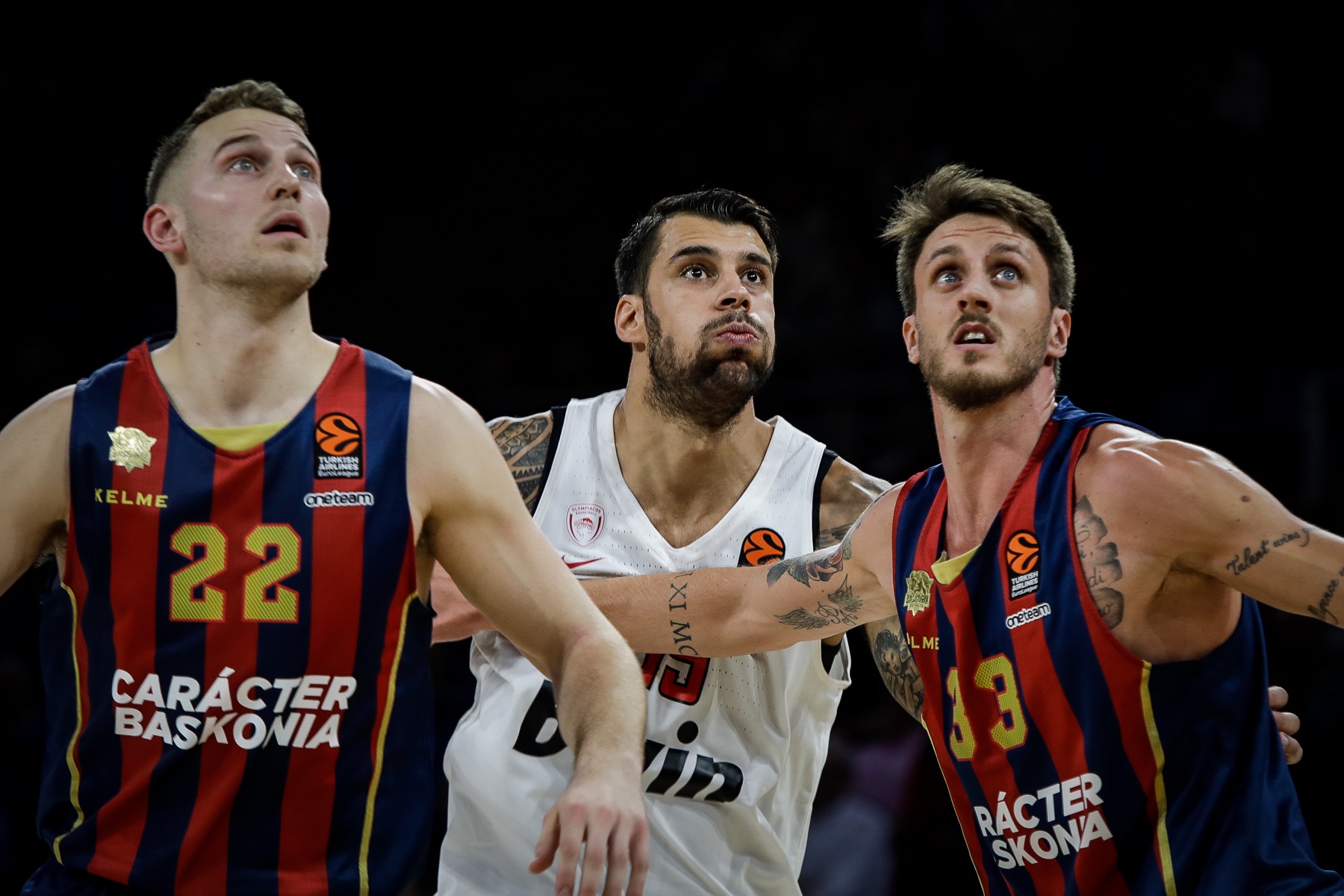 Μπασκόνια – Ολυμπιακός 82-66