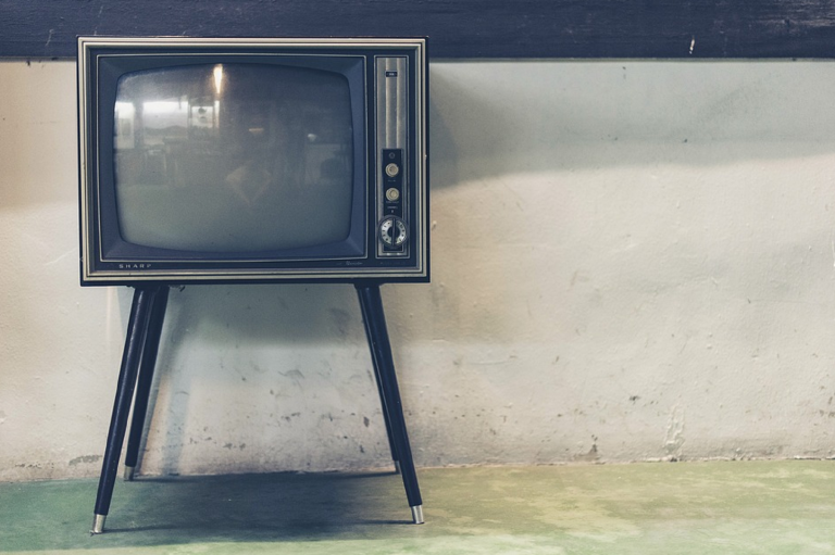 Φυγή στην TV!