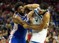 NBA: Χαμός και ξύλο στο ανάμεσα σε Εμπίντ και Τάουνς – Συνέχισαν την κόντρα και στο Instagram [vid]
