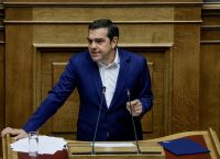 Αλέξης Τσίπρας: «Είμαστε ανοιχτοί στη συζήτηση, αλλά οι απόδημοι δεν είναι αντικείμενα ψηφοθηρίας» Αλέξης Τσίπρας: «Είμαστε ανοιχτοί στη συζήτηση, αλλά οι απόδημοι δεν είναι αντικείμενα ψηφοθηρίας»