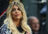 Γουάντα Νάρα: Αποκαλυπτική εμφάνιση της σε τηλεοπτική εκπομπή Γουάντα Νάρα: Αποκαλυπτική εμφάνιση της σε τηλεοπτική εκπομπή