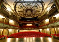 Εθνικό Θέατρο: Μεγάλες παραγωγές του με υπέρτιτλους στα αγγλικά