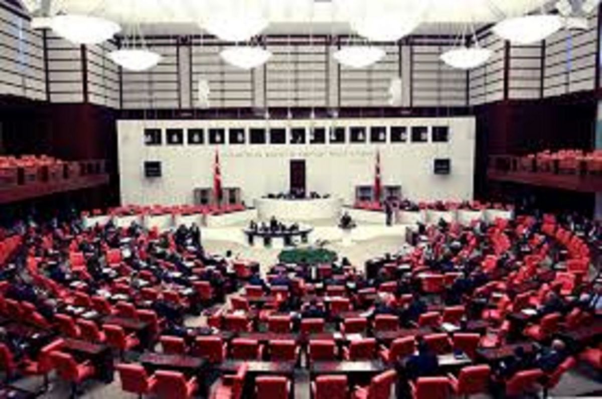Τουρκία: Η εθνοσυνέλευση καταδίκασε την αναγνώριση της γενοκτονίας των Αρμενίων