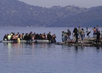 Μετανάστες στα ελληνικά νησιά: Τουλάχιστον 148 άτομα έφτασαν στα ελληνικά νησιά μέσα σε ένα 24ωρο Μετανάστες στα ελληνικά νησιά: Τουλάχιστον 148 άτομα έφτασαν στα ελληνικά νησιά μέσα σε ένα 24ωρο