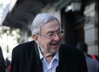 Όταν το ελληνικό κράτος αποζημίωσε τον τέως βασιλιά Κωνσταντίνο Όταν το ελληνικό κράτος αποζημίωσε τον τέως βασιλιά Κωνσταντίνο