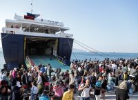Αρχιεπίσκοπος Ιερώνυμος: Η Τουρκία εκβιάζει την Ελλάδα – Ανοίγει τη στρόφιγγα και στέλνει πρόσφυγες Αρχιεπίσκοπος Ιερώνυμος: Η Τουρκία εκβιάζει την Ελλάδα – Ανοίγει τη στρόφιγγα και στέλνει πρόσφυγες