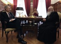 Το προσφυγικό και το ουκρανικό ζήτημα στο επίκεντρο της συνάντησης Ιερώνυμου-Πάιατ