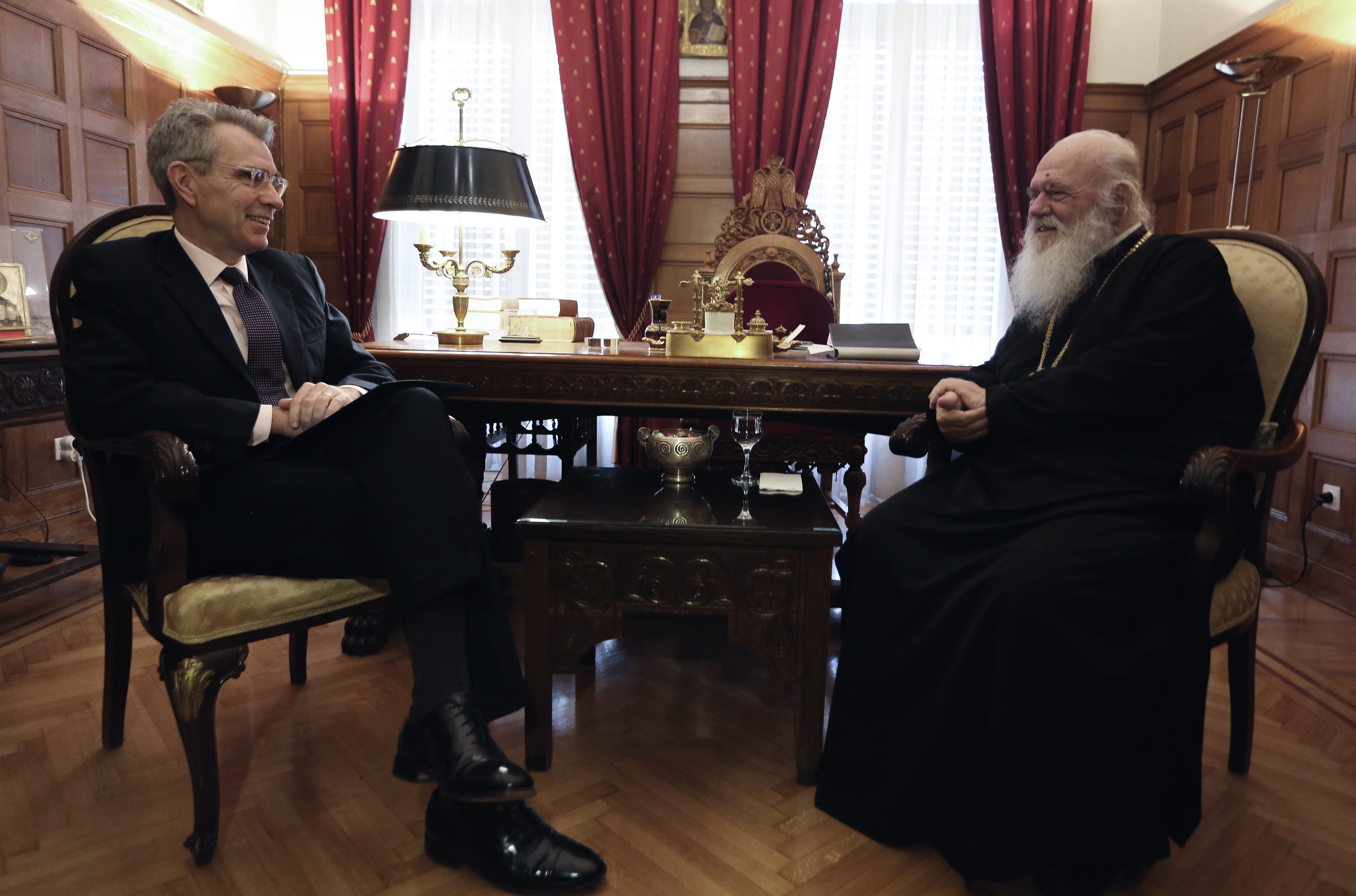 Το προσφυγικό και το ουκρανικό ζήτημα στο επίκεντρο της συνάντησης Ιερώνυμου-Πάιατ