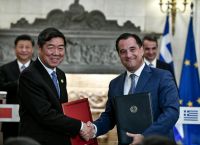 Άδωνις Γεωργιάδης: “Να κάνουμε την Κίνα σύμμαχό μας στην κλωστοϋφαντουργία”