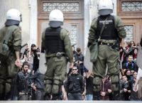 Σύντροφοι με τους μπάχαλους