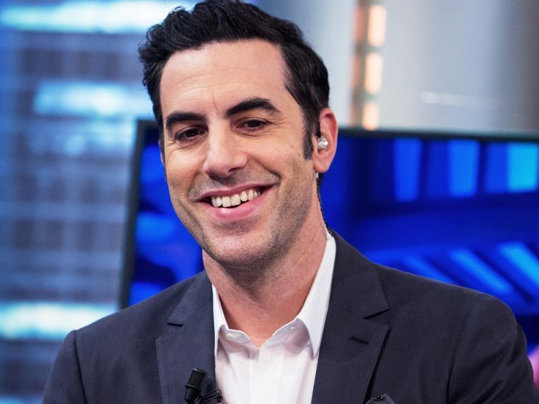 Σάσα Μπαρόν Κοέν: Έριξε “μπηχτές” για το Facebook