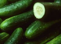 Δες τι θα συμβεί στο σώμα σου αν τρως ένα αγγούρι κάθε μέρα [vid]