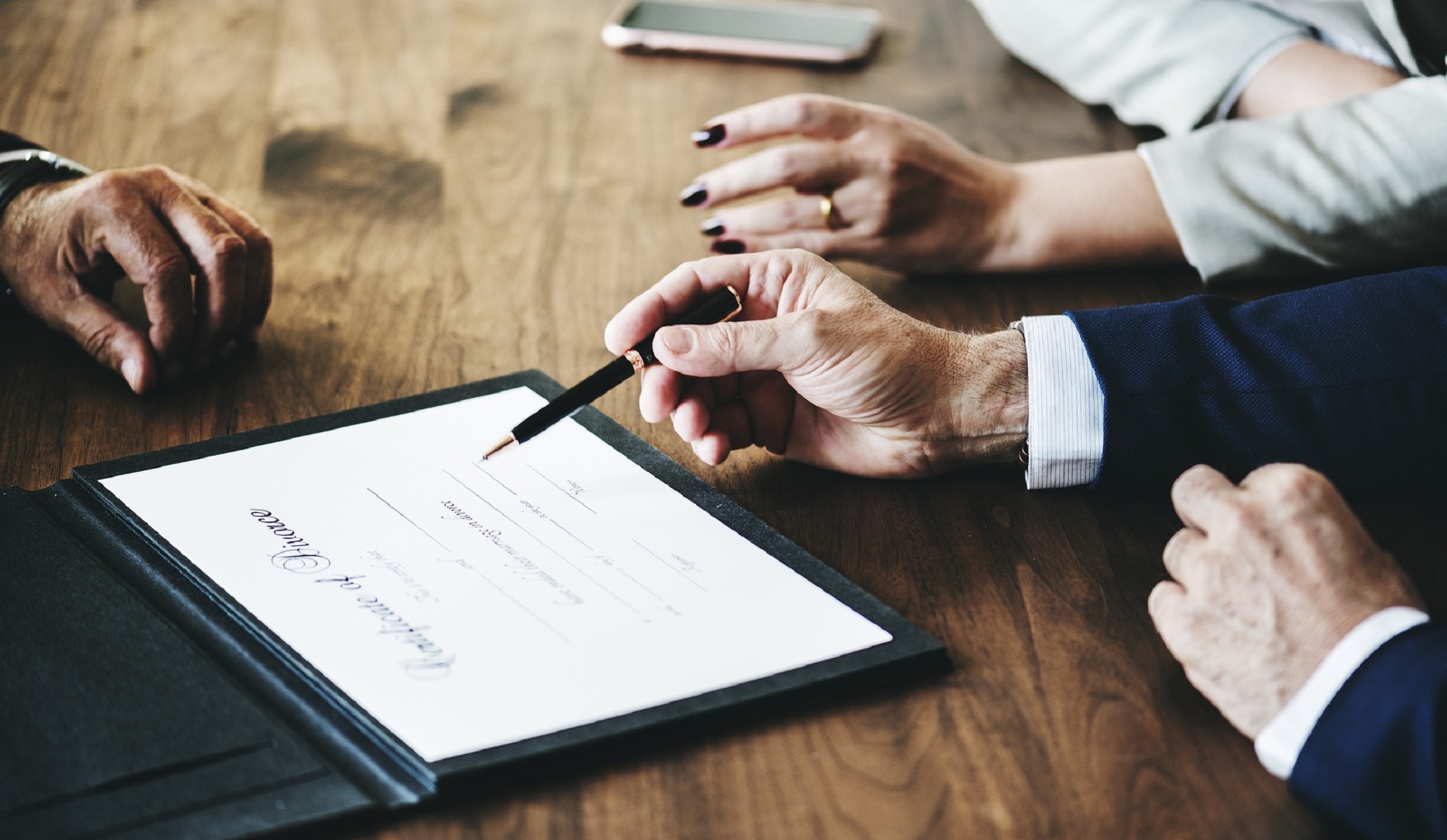 Διάσημο ζευγάρι του Hollywood πήρε οριστικό διαζύγιο