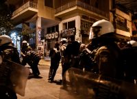 Εξάρχεια: Διώξεις για πλημμέλημα σε 28 από τους συλληφθέντες