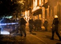 Επέτειος δολοφονίας Γρηγορόπουλου: Ένταση στα Εξάρχεια με μολότοφ και χημικά