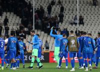 Κι όμως, τώρα παίζουμε διαφορετικά