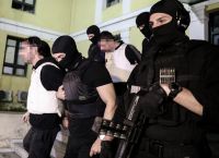 Επαναστατική Αυτοάμυνα: Αναζητείται ο “πυροτεχνουργός” και δύο ακόμα άγνωστα μέλη