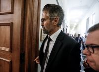 Προανακριτική Novartis: Διαψεύδει τις δωροδοκίες πολιτικών η Μαραγγέλη – Αντιφάσεις για “ραντεβού” με Λοβέρδο