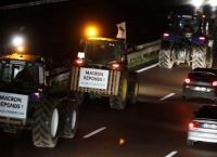 Γαλλία: Με τα τρακτέρ στα Ηλύσια Πεδία οι αγρότες