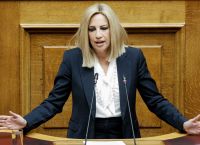 Φώφη Γεννηματά κορωνοϊός: Ας αφήσει η κυβέρνηση τις κοκορομαχίες και ας βγάλει τη χώρα από την ύφεση