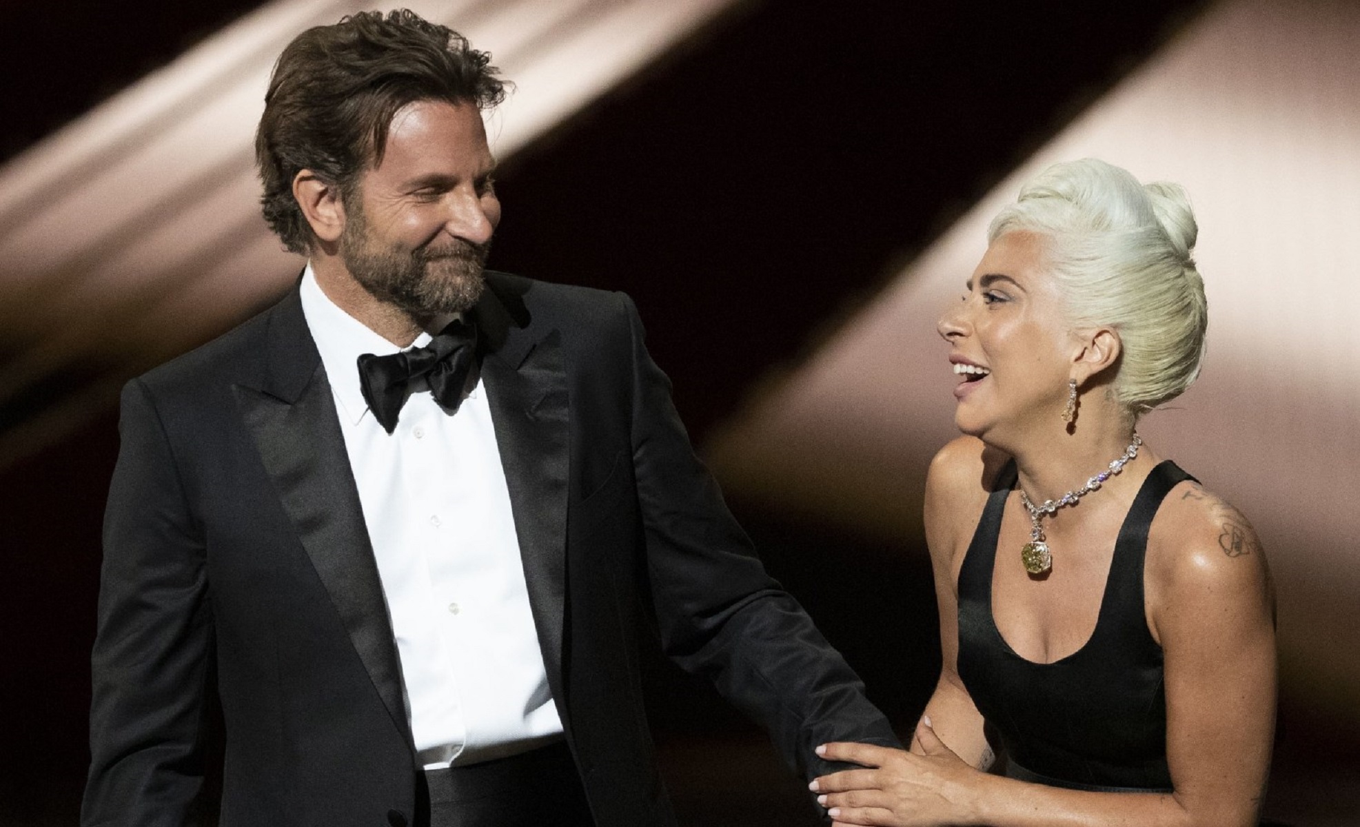 Lady Gaga: Αποκάλυψε ότι παρίστανε το ζευγάρι με τον Bradley Cooper