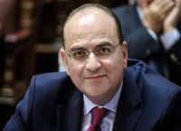 Μακάριος Λαζαρίδης: «Είτε αρέσει, είτε όχι στον Τσίπρα ο νόμος και η τάξη επανέρχεται στη χώρα» Μακάριος Λαζαρίδης: «Είτε αρέσει, είτε όχι στον Τσίπρα ο νόμος και η τάξη επανέρχεται στη χώρα»