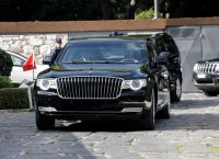 Σι Τζινπίνγκ: Αυτή είναι η λιμουζίνα του Κινέζου Προέδρου [vid]
