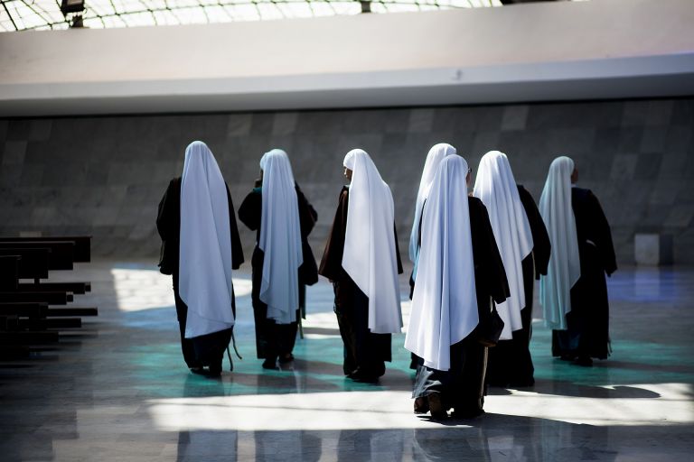 Ιταλία: Καλόγριες πήγαν στην Αφρική για ιεραποστολικό έργο κι επέστρεψαν έγκυες