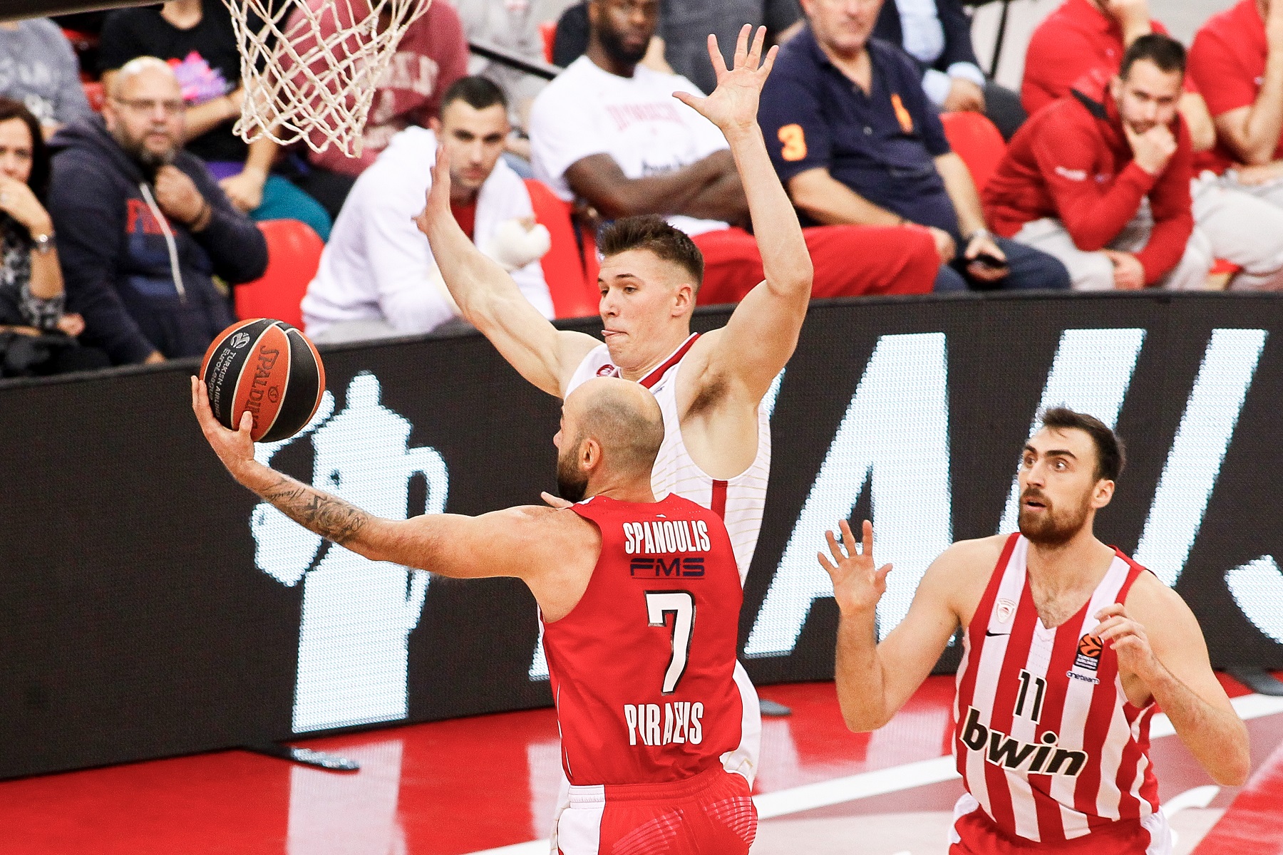 Ολυμπιακός – Ευρωλίγκα: Απαγόρευση μεταγραφών στους Πειραιώτες