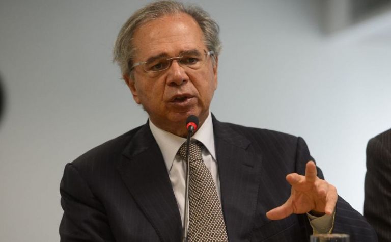 Βραζιλία: Σάλος με δήλωση του υπουργού Οικονομικών για νέα δικτατορία