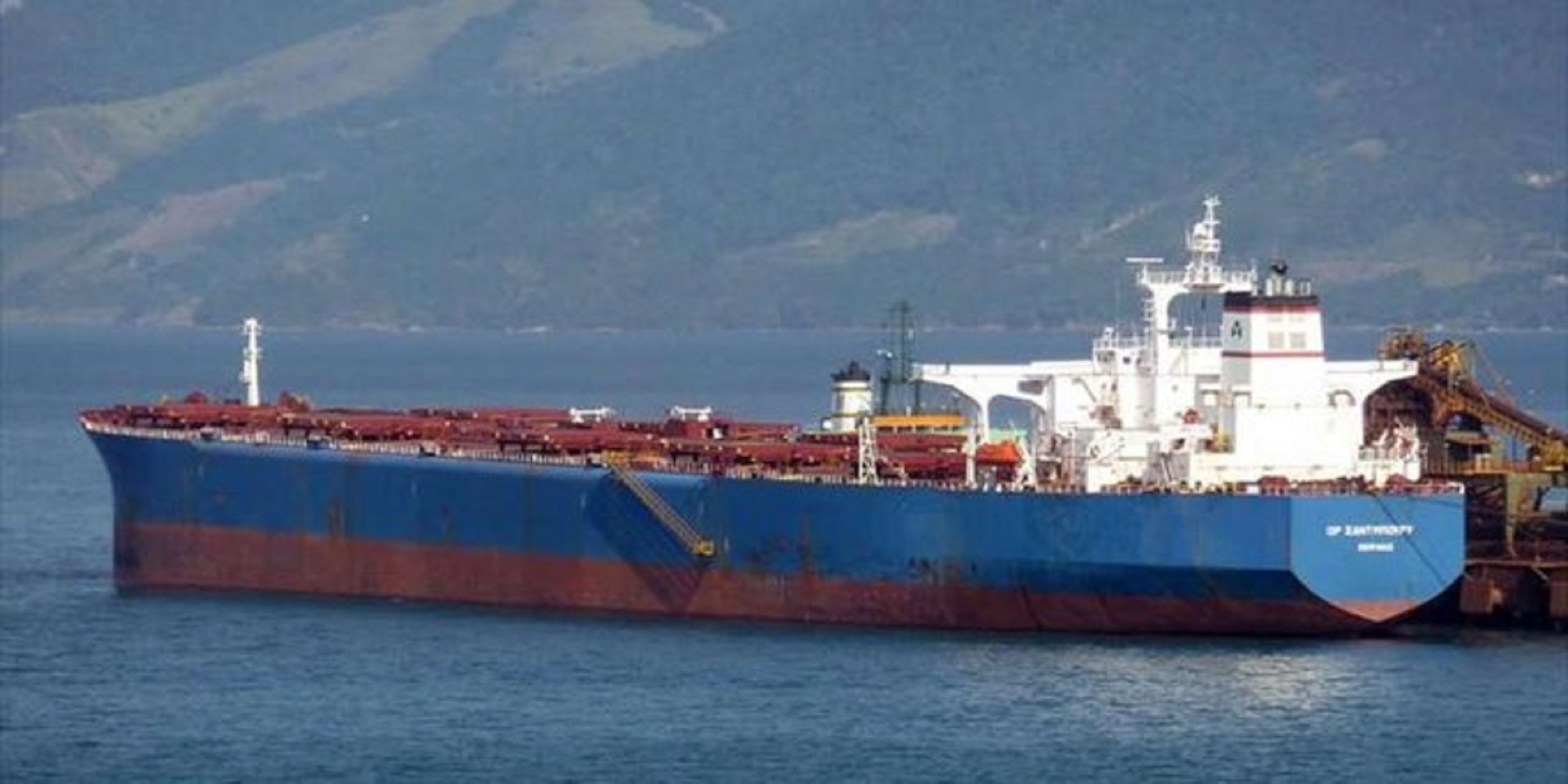 Φωτιά σε πλοίο ελληνικών συμφερόντων – Νεκρός ο Έλληνας πλοίαρχος