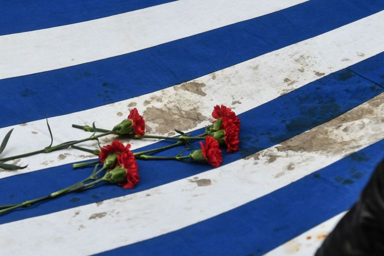 17 Νοεμβρίου: Σε εξέλιξη το συλλαλητήριο για τα 46 χρόνια από την εξέγερση του Πολυτεχνείου [pics]