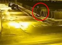 Ρωσία: Φρίκη με καθηγητή να πετά σε ποτάμι το κομμένο κεφάλι της ερωμένης του [vid]