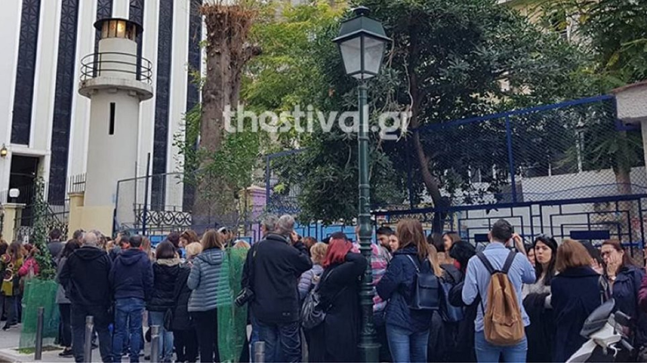 Θεσσαλονίκη: Πλήθος κόσμου για ξενάγηση στο “σπίτι” των Μασόνων