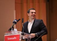 Αλέξης Τσίπρας Ενώπιος Ενωπίω: Η ζωή του, η σχέση με τον πατέρα του και η γνωριμία με τη Μπέτυ Μπαζιάνα [vid]