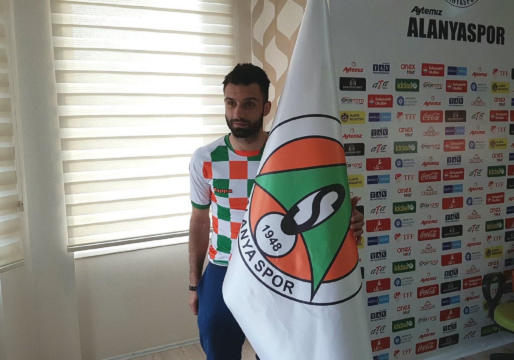 Γιώργος Τζαβέλλας: Έχει αναλάβει ρόλο “μάνατζερ”