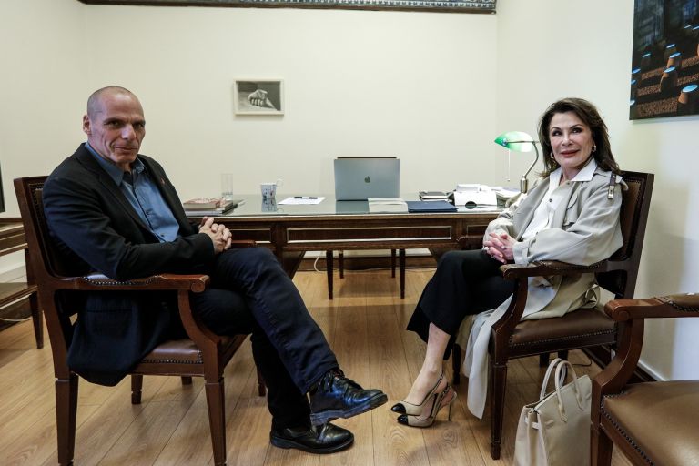 Γιάννα Αγγελοπούλου: Συναντήθηκε με τον Γιάνη Βαρουφάκη για την επιτροπή «Ελλάδα 2021»